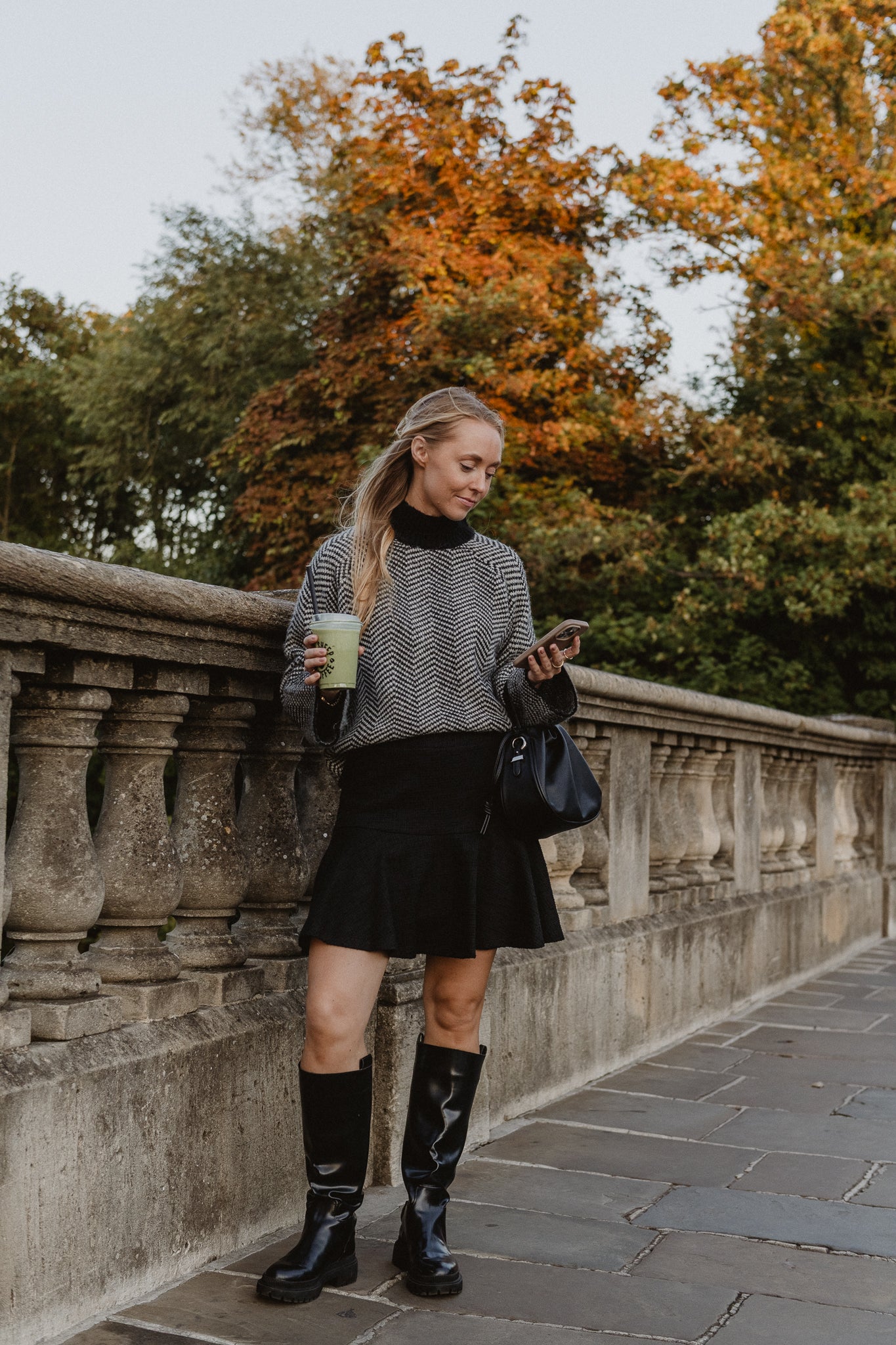 VMNAOMI Pullover - Black